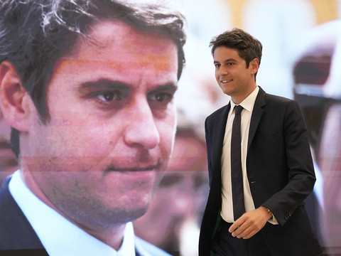 Législatives françaises: les chefs de file devant les patrons