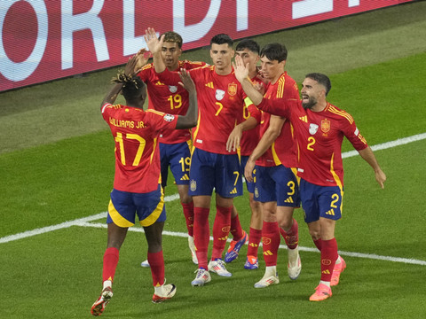 L'Espagne bat l'Italie et se qualifie pour les huitièmes