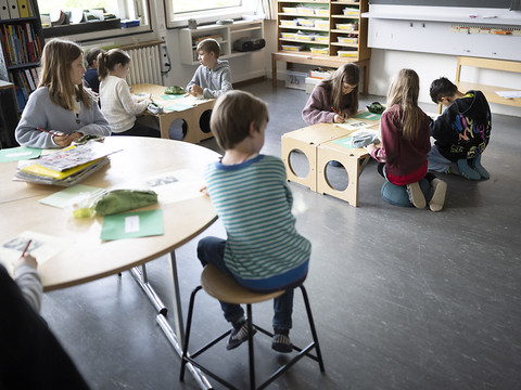 Fribourg dévoile sa première stratégie de la petite enfance