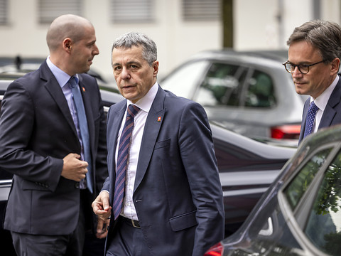 Ignazio Cassis visite la zone sinistrée de la Mesolcina (GR)