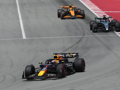 Max Verstappen signe son 7e succès de la saison