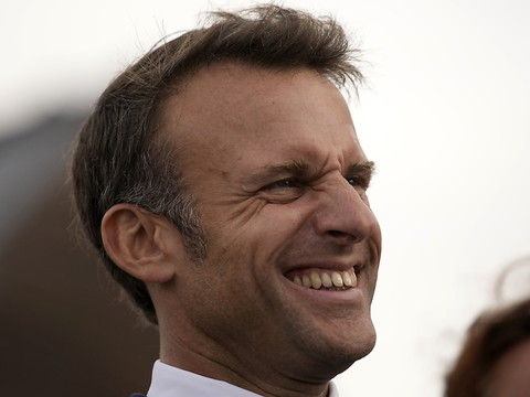 France: dernière semaine avant des législatives brûlantes