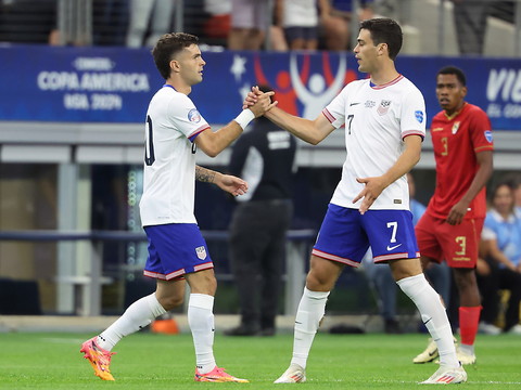Débuts convaincants pour l'Uruguay et les Etats-Unis