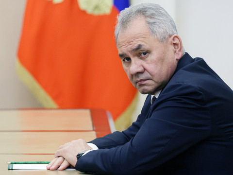 La CPI émet des mandats d'arrêt contre le chef de l'armée russe