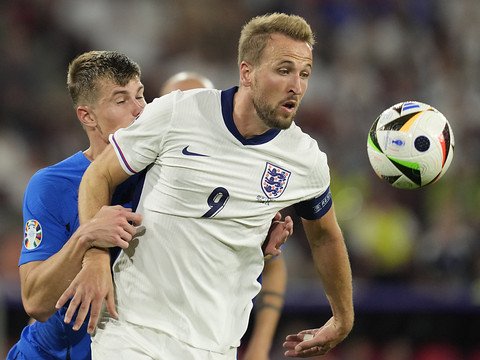 Euro 2024: l'Angleterre finit en tête du groupe C, mais déçoit