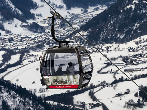 Accident à Verbier: chef de piste jugé devant le tribunal cantonal