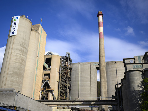 Holcim veut rendre ses usines en Suisse plus durables