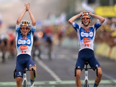 Bardet s'offre le premier maillot jaune pour son dernier Tour