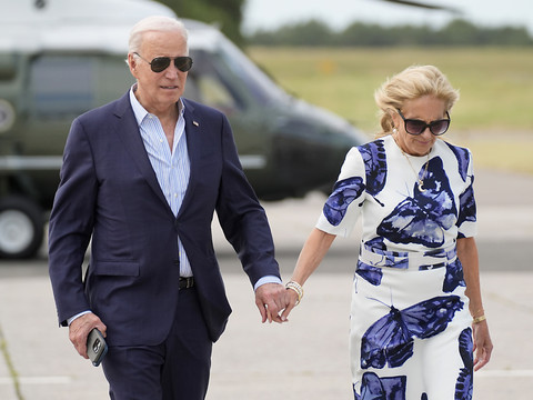 Biden tente de rassurer les donateurs après son débat calamiteux