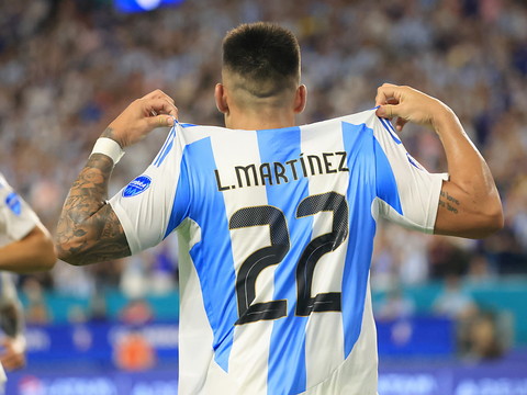 Sans Messi, l'Argentine assure face au Pérou