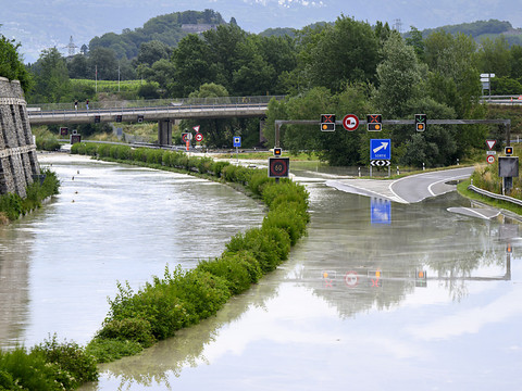 Inondations et évacuations en Valais après de fortes pluies