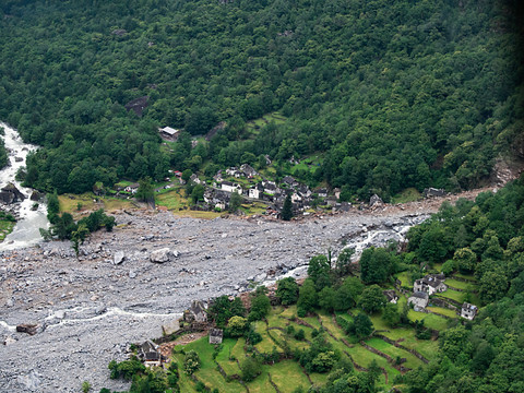 Tessin: trois morts, une personne disparue, une région dévastée
