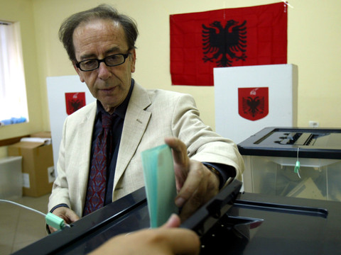 L'écrivain albanais Ismaïl Kadaré est décédé à 88 ans