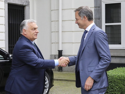 La Hongrie eurosceptique d'Orban prend la présidence de l'UE