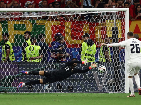 Diogo Costa qualifie le Portugal pour les quarts