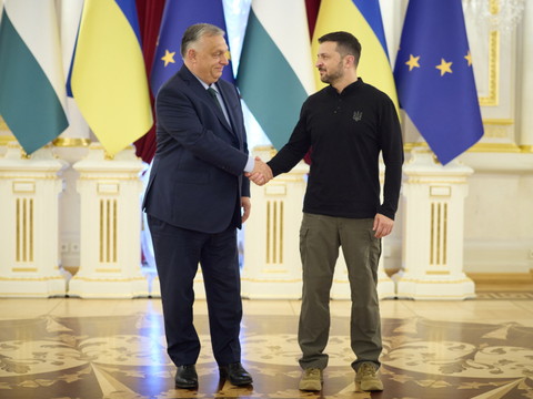 En Ukraine, Orban réclame à Zelensky 