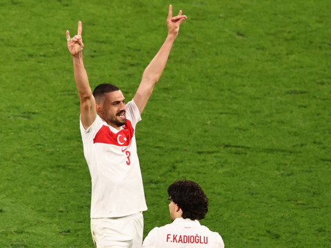 L'UEFA ouvre une enquête sur Demiral pour un geste controversé