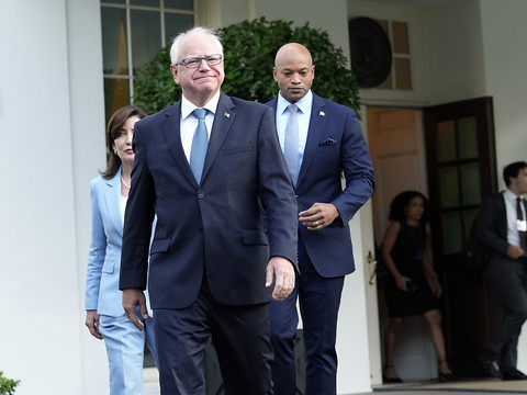 Les gouverneurs démocrates promettent de 
