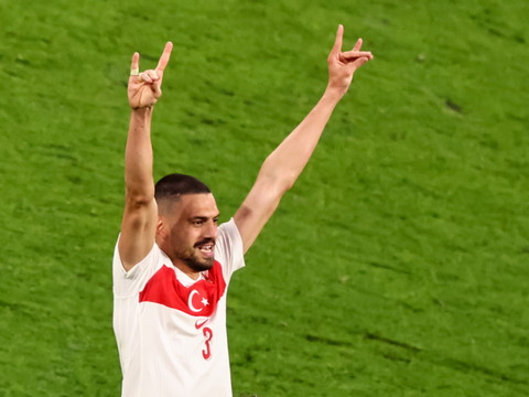 Erdogan à Berlin pour Pays-Bas-Turquie après l'enquête sur Demiral
