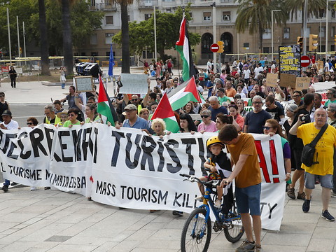 Manifestation à Barcelone contre le tourisme de masse