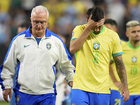 Le Brésil éliminé aux tirs au but par l'Uruguay