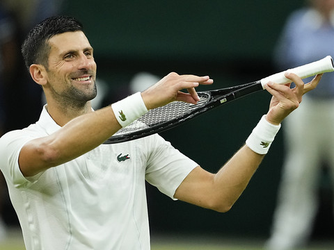 Djokovic écarte sans problème Rune et jouera les quarts