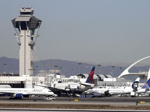 Un avion Boeing perd un pneu au décollage à Los Angeles