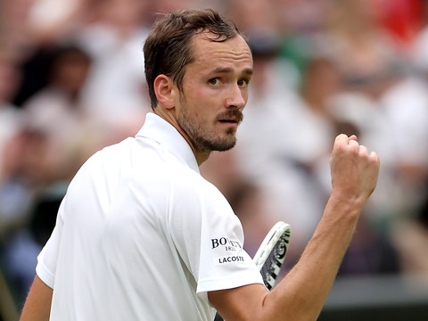 Sinner sorti par Medvedev en quart de finale