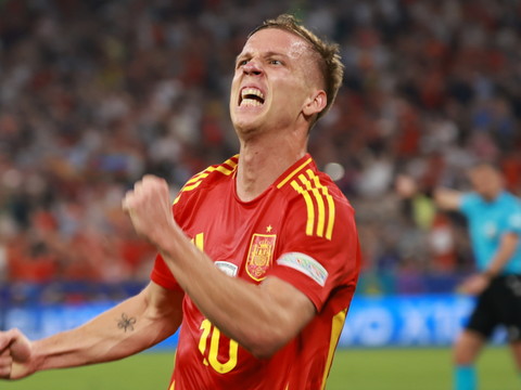 L'Espagne bat la France 2-1 et se hisse en finale