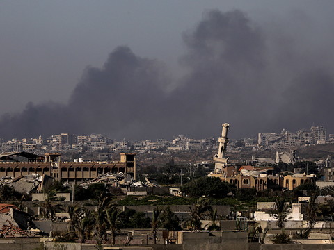 Des dizaines de corps à Gaza, 
