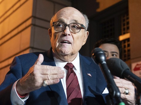Annulation de la faillite de l'ex-avocat de Trump Rudy Giuliani