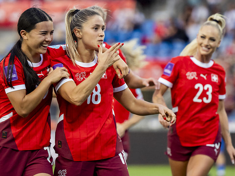 La Suisse s'impose aisément devant l'Azerbaïdjan