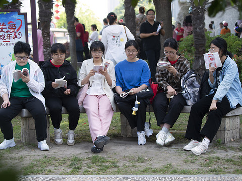 Chine: le taux de chômage des jeunes a baissé en juin, selon Pékin