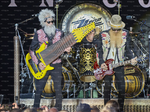 ZZ Top et Chris Isaak : 59'000 personnes à 