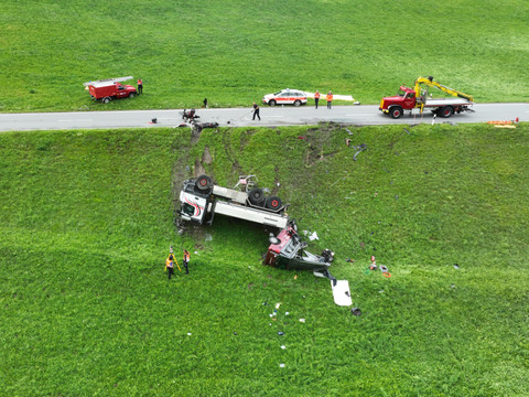 Rueun GR : une morte et deux blessés dans une collision
