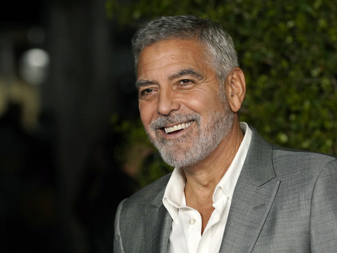 Mostra de Venise: Angelina Jolie, Brad Pitt et G. Clooney attendus