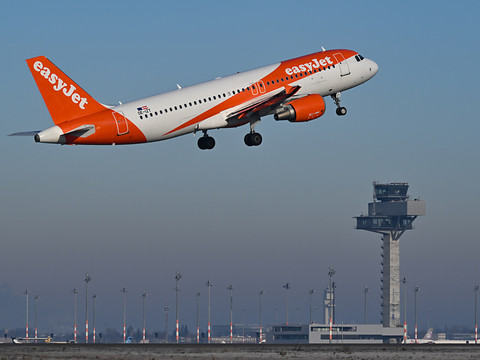 Easyjet affiche un bénéfice en hausse au 3e trimestre
