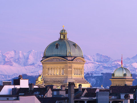 Les sans religion au Parlement largement sous-représentés