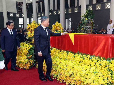 Vietnam: début des obsèques du dirigeant Nguyen Phu Trong
