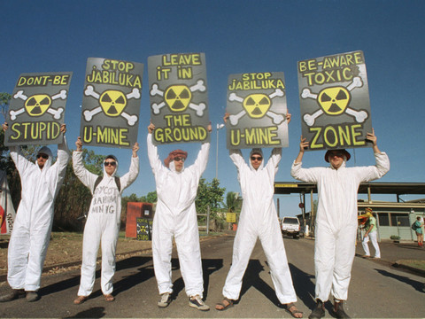 Canberra interdit l'exploitation d'un gisement d'uranium