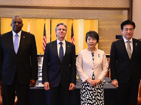 Washington et Tokyo resserrent leurs liens en ciblant la Chine
