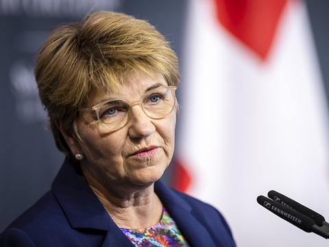 Viola Amherd assure qu'elle ne démissionnera pas fin 2024