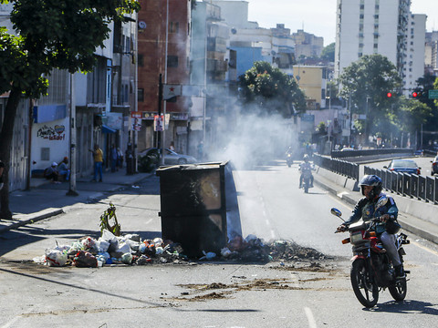 L'opposition mobilise face à la répression, au moins 12 morts