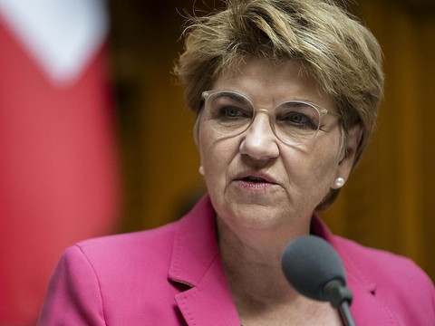 Fête nationale: Viola Amherd propose de relever ensemble les défis