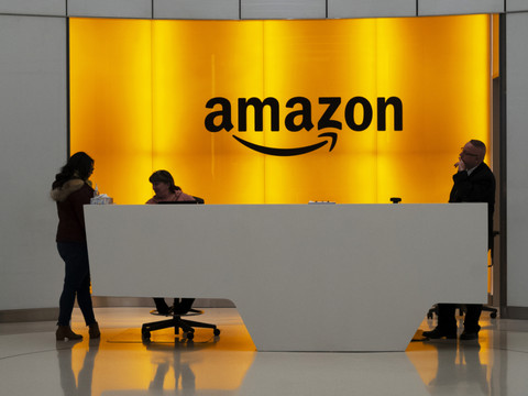 Amazon double ses profits grâce au cloud et à l'IA