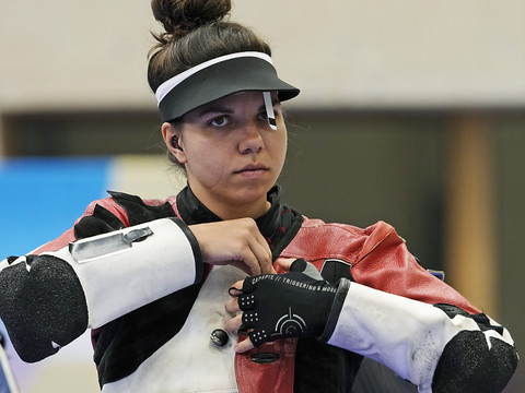 Carabine 50 m trois positions: Chiara Leone championne olympique