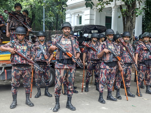 Bangladesh: huit morts lors de manifestations anti-gouvernementales