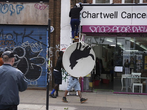 Oeuvre de Banksy dérobée à Londres une heure après son apparition