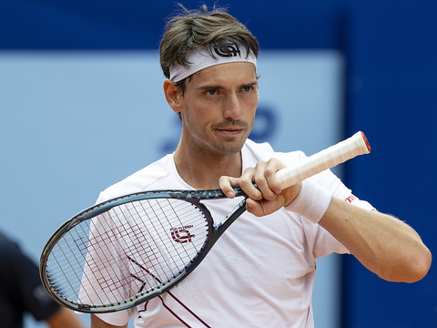 Hüsler remporte le derby helvétique