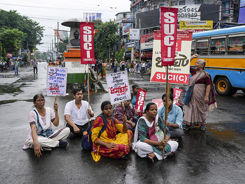 En Inde, la colère des soignants monte après un viol et un meurtre